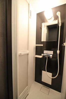 【シャワールーム】 | the eight