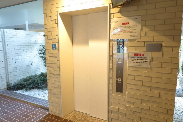 リンデンプラザ心斎橋のロビー