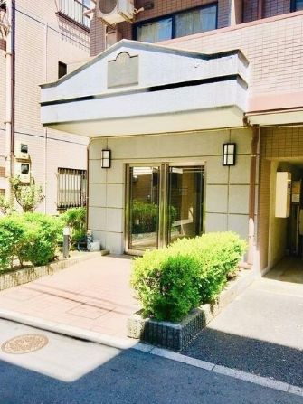 ロイヤルパレス中野坂上のエントランス|マンション入り口