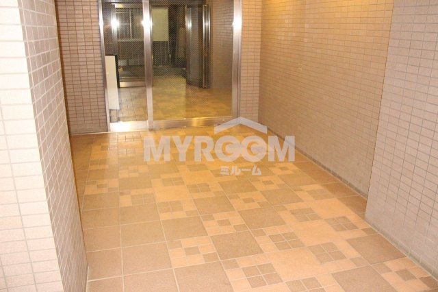 ロイヤルパレス中野坂上のエントランス|エントランス