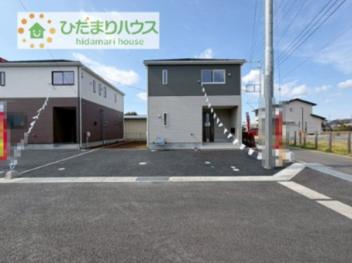 【駐車場】 | 土浦市並木第15　新築戸建　5号棟 | 駐車場並列3台分！ワゴン車+軽自動車はもちろん、パパのお仕事の車も敷地内に停められますね♪