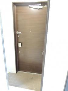 トワヴェール上野の玄関