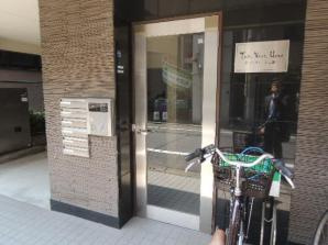 トワヴェール上野のエントランス