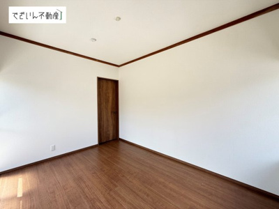 【洋室】 | 加須市久下　中古住宅   | 現地(2026年8月撮影)
2階南東6帖洋室