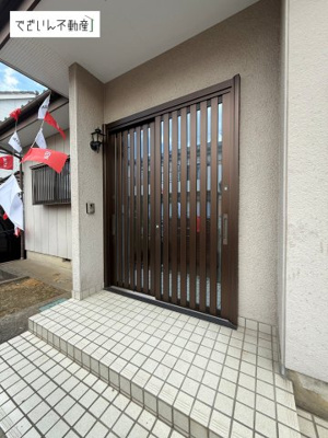 【玄関】 | 加須市久下　中古住宅   | 現地(2026年8月撮影)