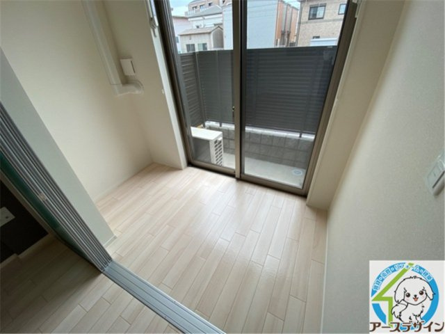 ウィステリアのバルコニー|パース写真