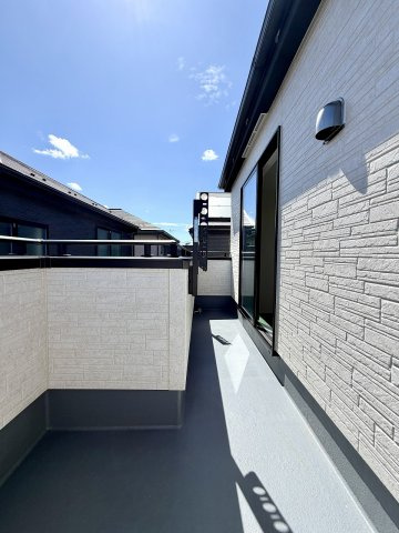 練馬区南田中2丁目　長期優良住宅　土地32坪～34坪　限定3棟のバルコニー|3号棟