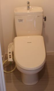 LALAFLAT（ララフラット）のトイレ|温水洗浄機能付トイレ☆（同一仕様写真）