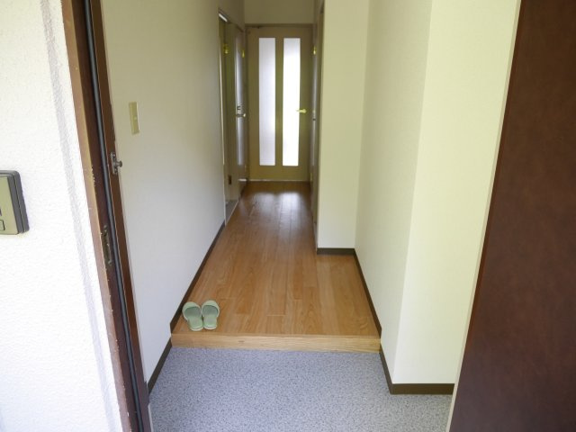 ハイコートささ山の玄関