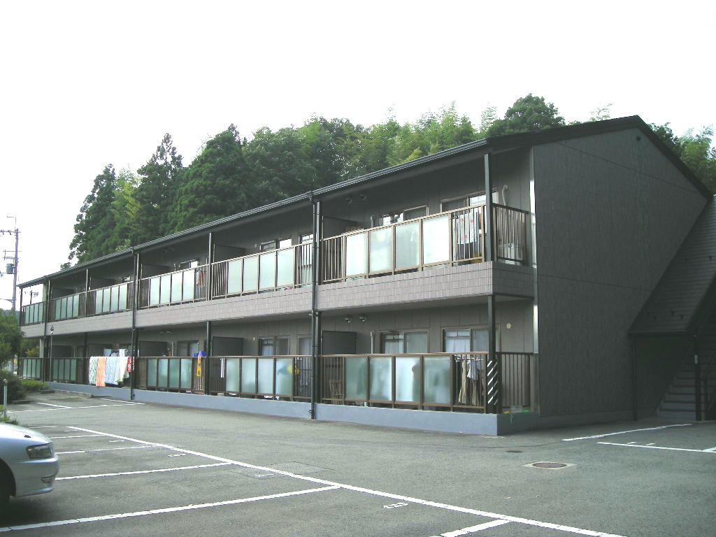 ハイコートささ山の駐車場