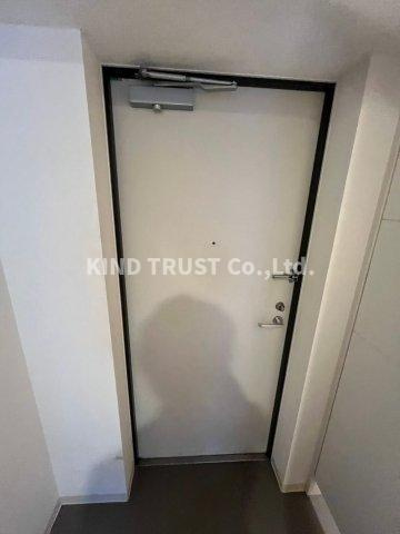 Trevance Umedaの玄関|収納もある玄関です