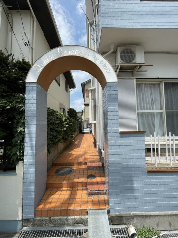 キャトルセゾンⅡのエントランス