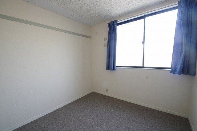 レオパレス２０００の寝室