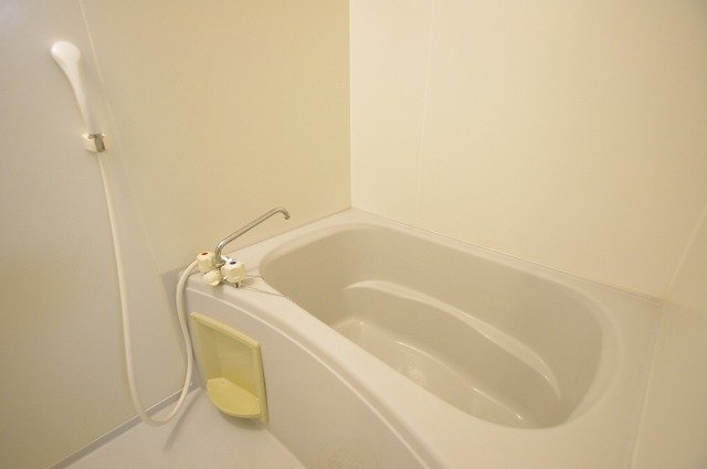 レオパレス２０００の浴室