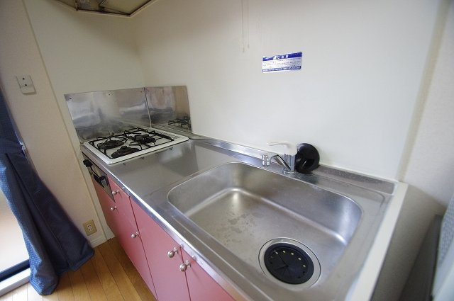 レオパレス２０００のキッチン