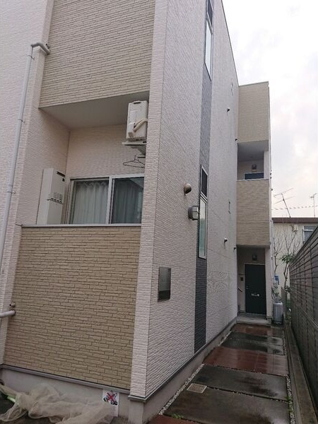 エスパス・リブレのエントランス