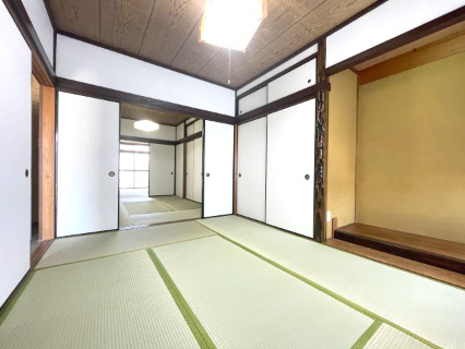 高島市安曇川町青柳中古戸建のランドリースペース