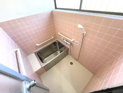 高島市安曇川町青柳中古戸建の浴室