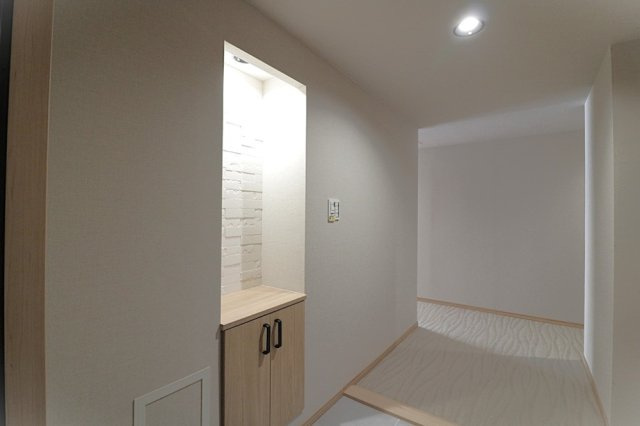 須磨パークヒルズC棟の玄関|収納もある玄関です