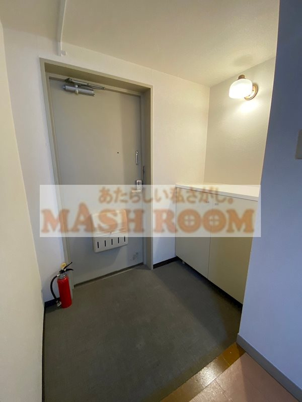 第二佳園ビルの玄関