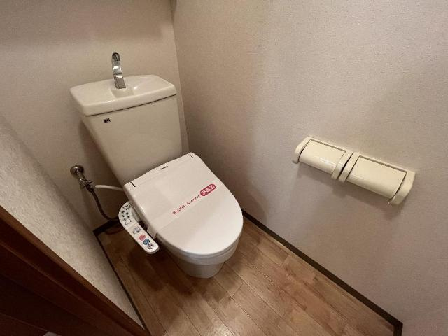 エクセルハイツ岡田のトイレ|シャワー付トイレ