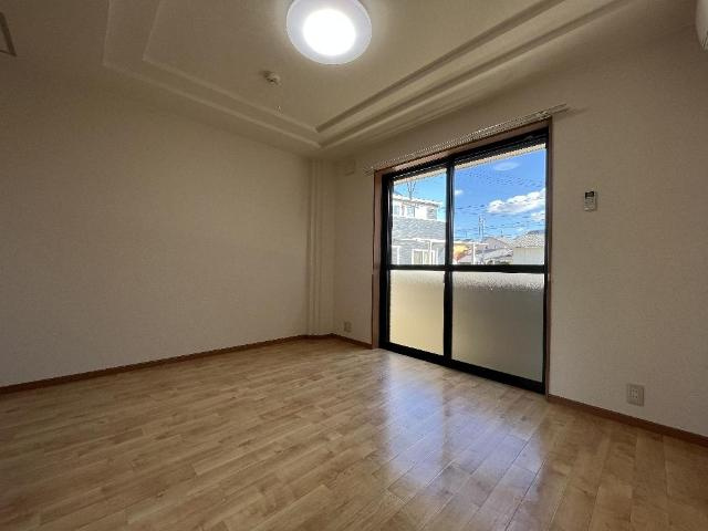 エクセルハイツ岡田の内装|洋室