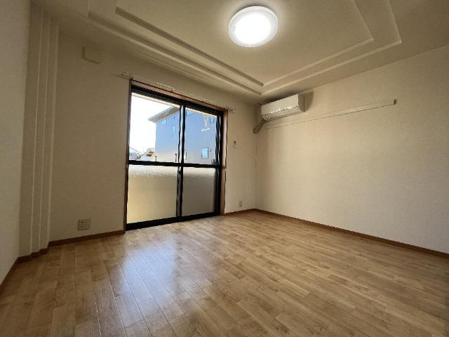 エクセルハイツ岡田の内装|洋室