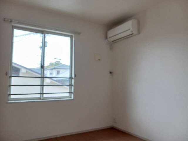 ジュネス王子の内装