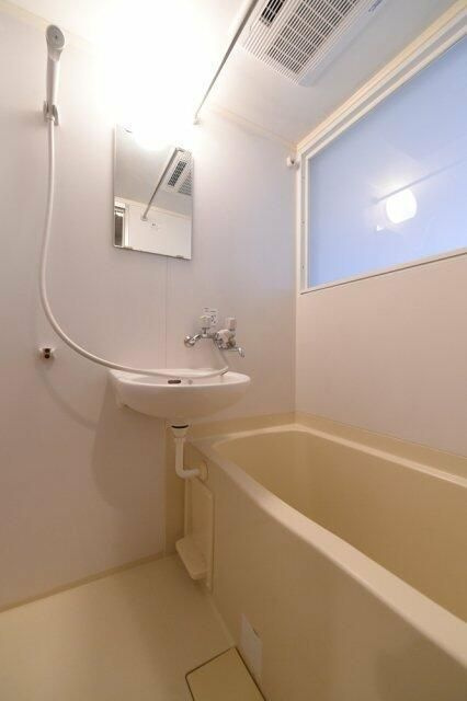 ＦＯＲＴＩＳの浴室