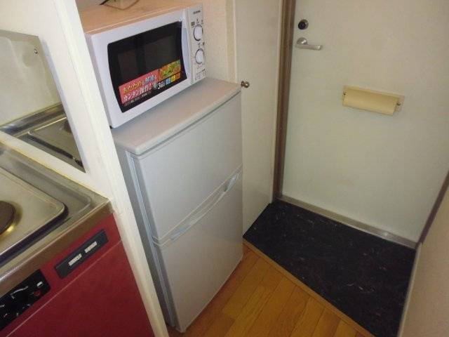 レオパレスセレザのその他|電子レンジ、冷蔵庫付。