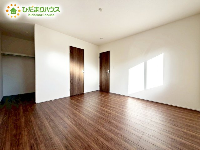 【寝室】 | 水戸元吉田町10期　新築戸建　2号棟 | ベッドを置いても余裕の広さがあります。パソコンや趣味のスペースなどインテリアを考えるのも楽しみですね！