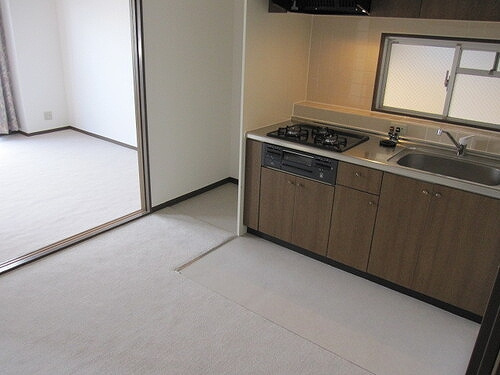 ライオンズマンション和泉上町の居間・リビング|ダイニングキッチン約６.３畳　※前回募集時／２０１６年７月の