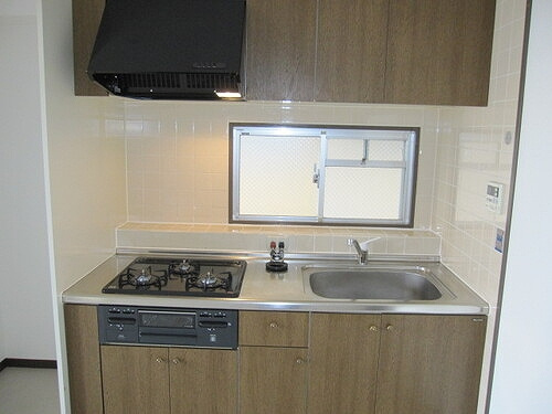 ライオンズマンション和泉上町のキッチン|システムキッチン　※前回募集時／２０１６年７月の写真