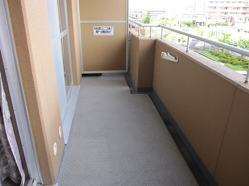 ライオンズマンション和泉上町のバルコニー|バルコニー　※前回募集時／２０１６年７月の写真