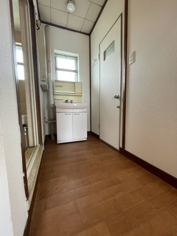 鶴山台第2住宅7号棟の洗面所