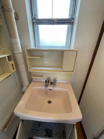 鶴山台第2住宅7号棟の洗面所