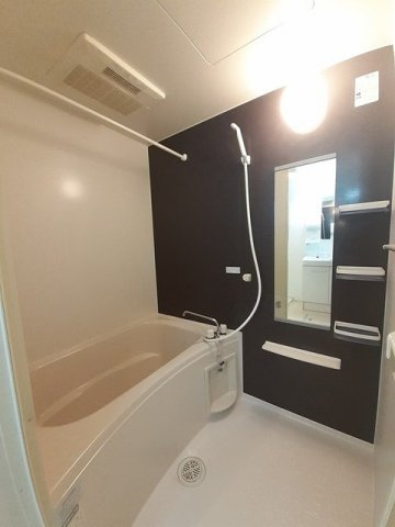 ハピネスの浴室