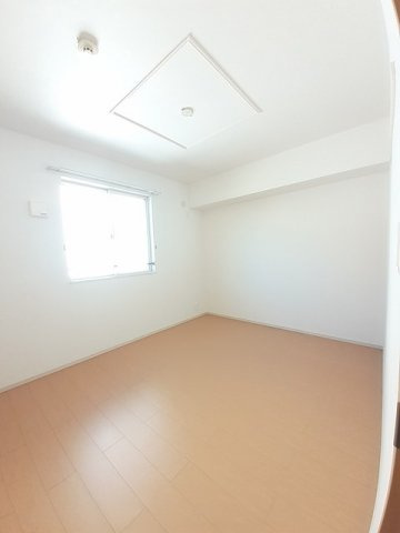 ハピネスの内装