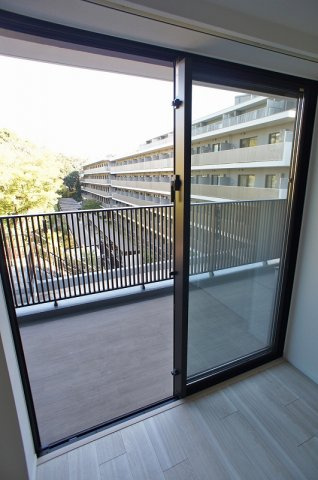 プライムメゾン江古田の杜ウェストのバルコニー