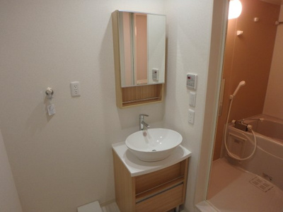 【洗面所】 | フジパレス西宮北口Ⅴ番館 | スペースが確保できる洗面所です