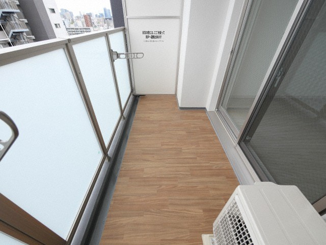 アドバンス大阪城北フィエルテのバルコニー