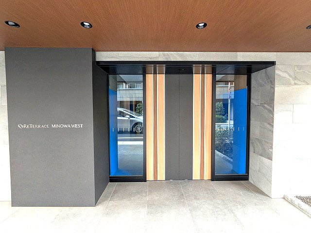 RETERRACE三ノ輪ウエストの設備|瀟洒なエントランスです