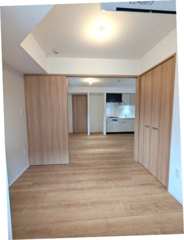 RETERRACE三ノ輪ウエストの設備|4.5帖洋室
エアコン・クローゼット付です
南東向ワイドバルコニーに面しています