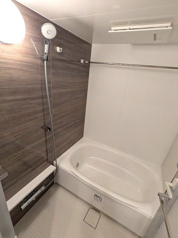 RETERRACE三ノ輪ウエストの浴室|追焚オートバス、浴室換気乾燥機、24時間換気システム、ワイドシャワーヘッド