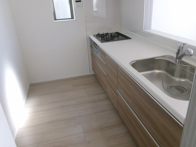 東朝霧丘戸建のキッチン