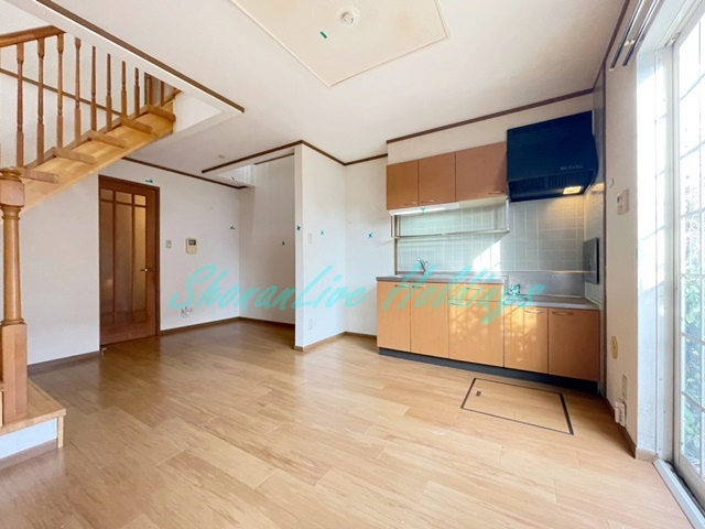 横浜市泉区中田東２丁目のテラスの居間・リビング