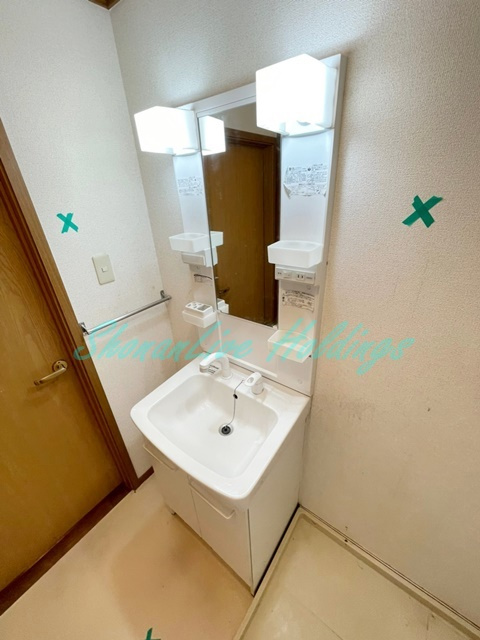 横浜市泉区中田東２丁目のテラスの洗面所