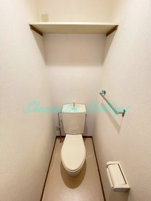 横浜市泉区中田東２丁目のテラスのトイレ