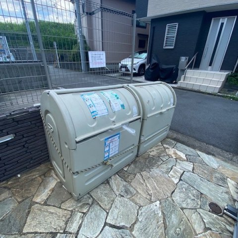 レジデンス綱島上町のその他|敷地内ゴミ捨て場あり♪
