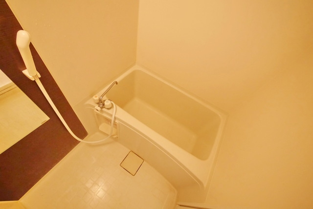 レジデンス綱島上町の浴室